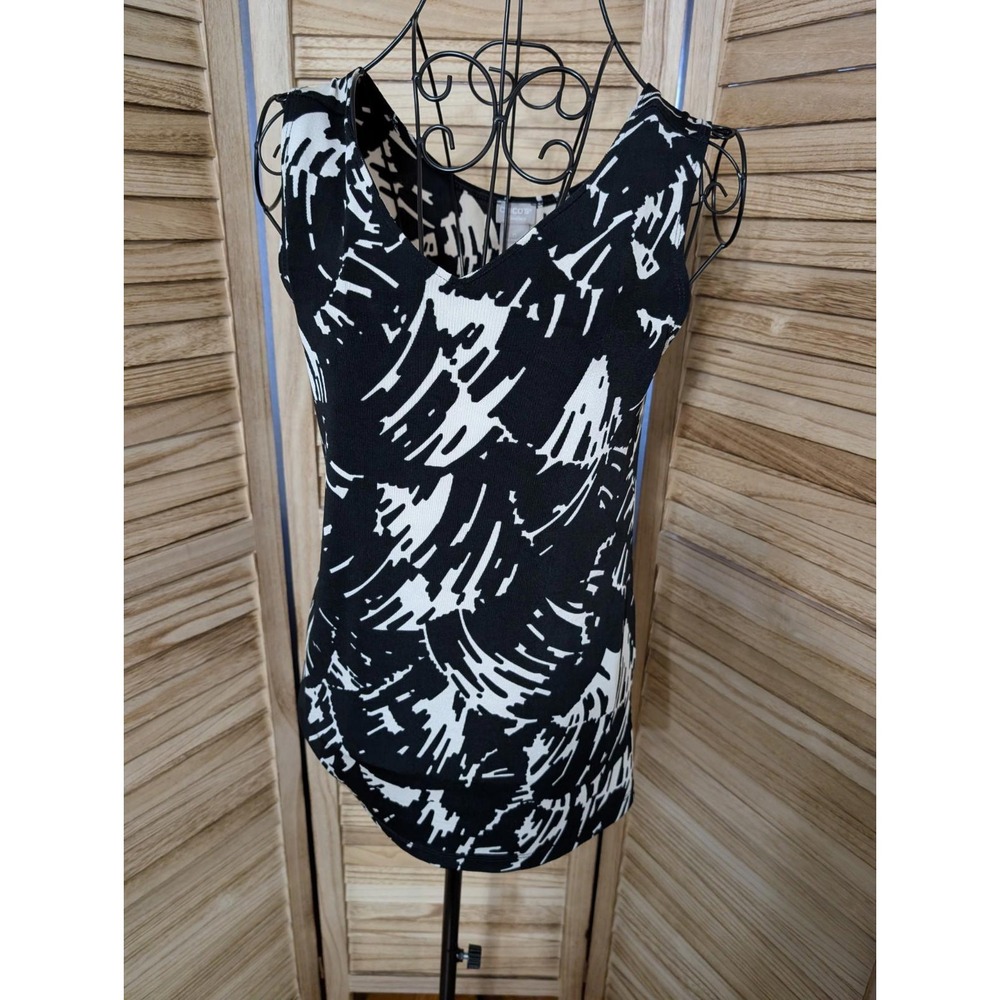 Chico's Travelers Acetate Slinky Black White V Neck Sleeveless Shirt Blouse 0